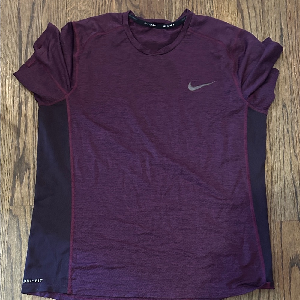 Nike Men's Maroon Dri-FIT Short Sleeve Tee